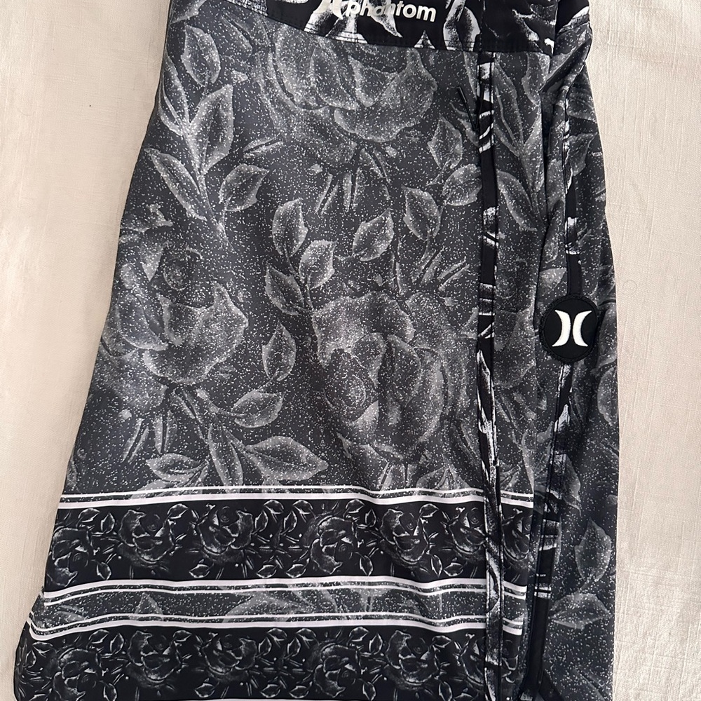Hurley Phantom Gray Floral Board Shorts